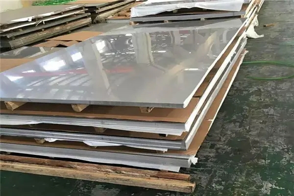 由于304不銹鋼板具有不會生銹的的特性